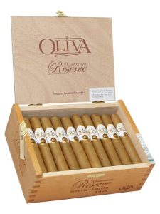 Oliva Connecticut Reserve Petit Corona