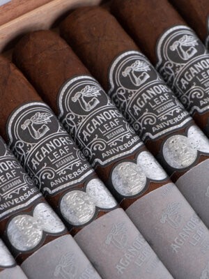 Aganorsa Leaf Aniversario Maduro Gran Toro – Fox Cigar