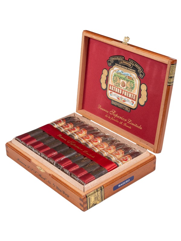 Arturo Fuente Anejo Shark No. 77