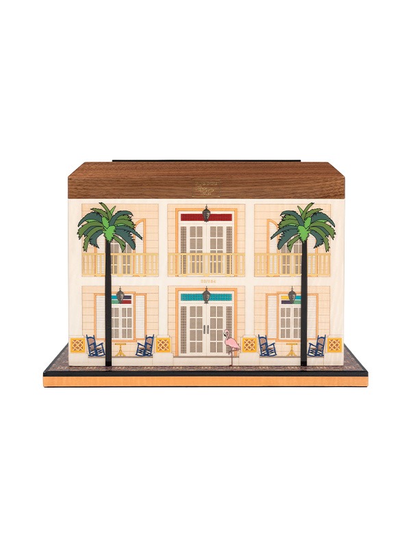 Arturo Fuente Hemingway House Humidor Package