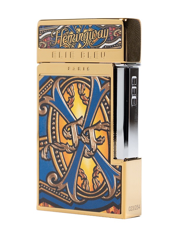 Arturo Fuente Hemingway House Humidor Package