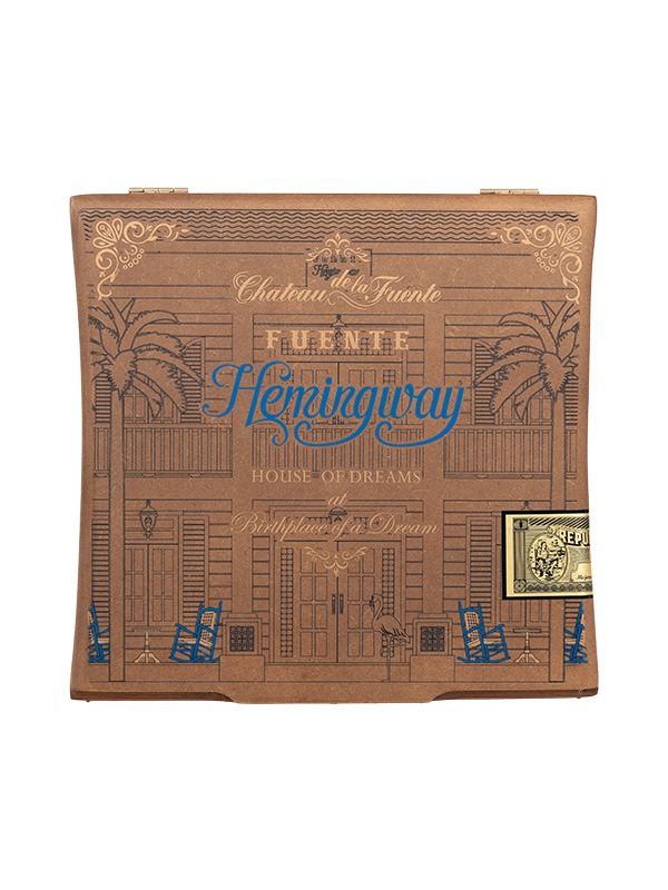 Arturo Fuente Hemingway House Humidor Package