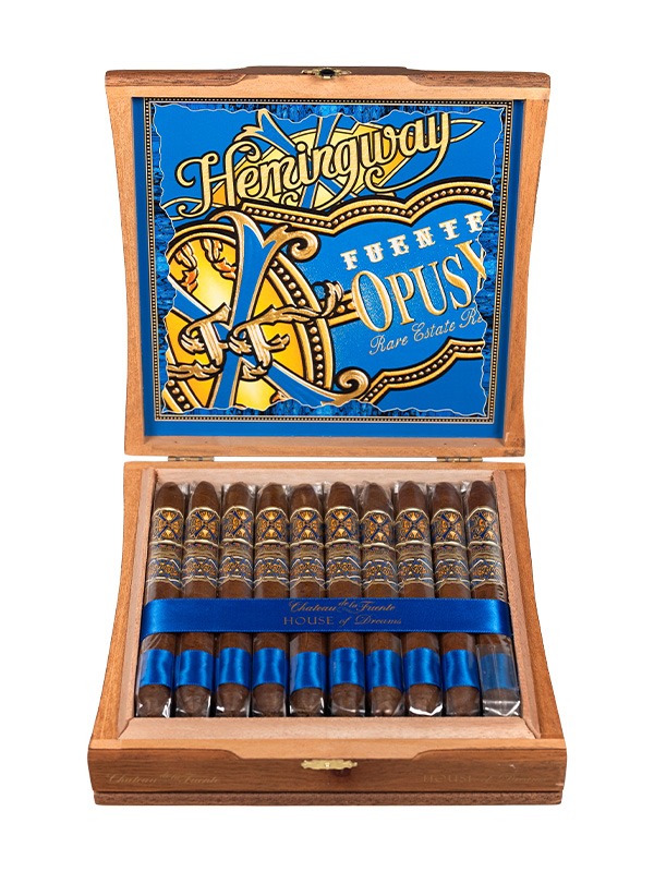Arturo Fuente Hemingway House Humidor Package