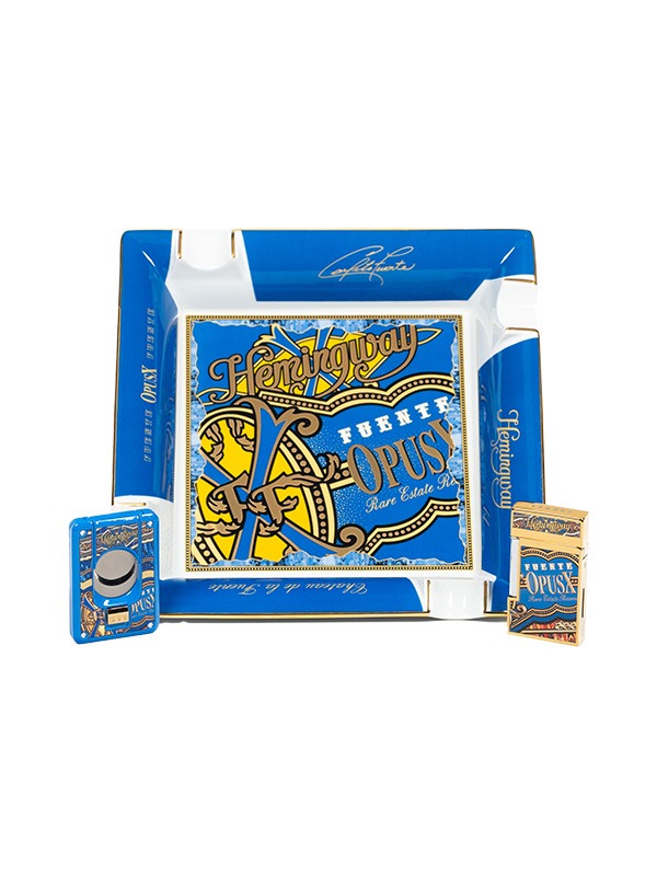 Arturo Fuente Hemingway House Humidor Package