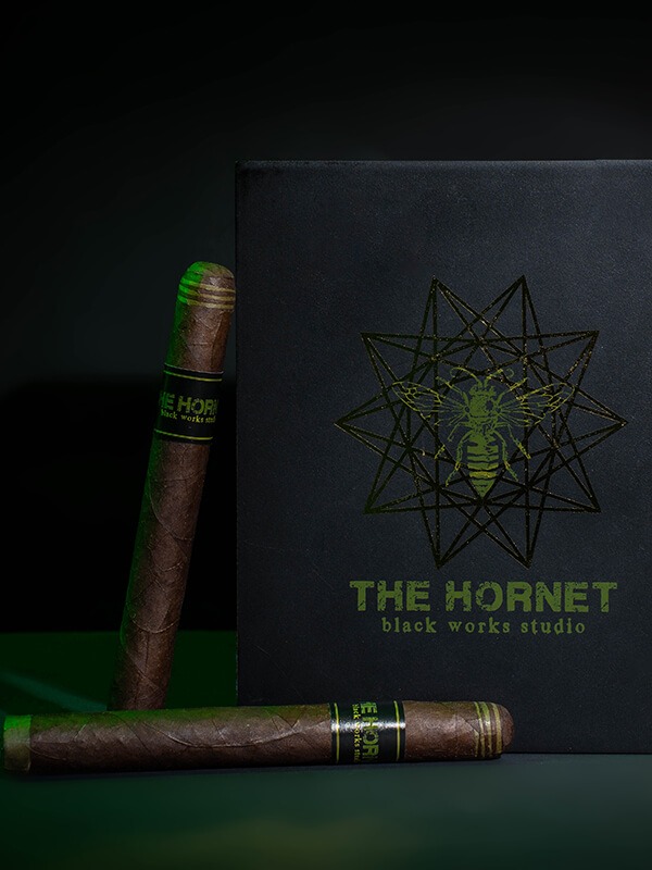 Black Works Studio The Hornet Corona Larga