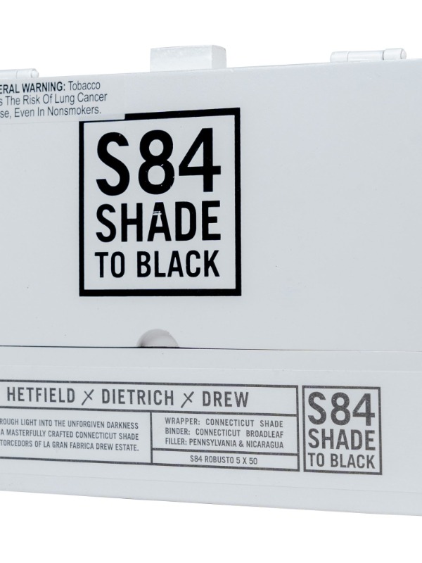 Blackened S84 Shade to Black Robusto