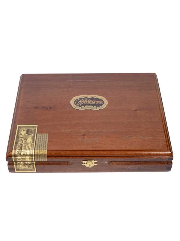 Casa Fuente Double Corona