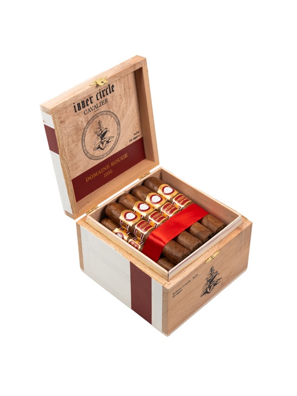 Cavalier Inner Circle Domaine Rogue Robusto Grande