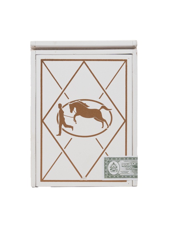Cavalier White Series Diplomate