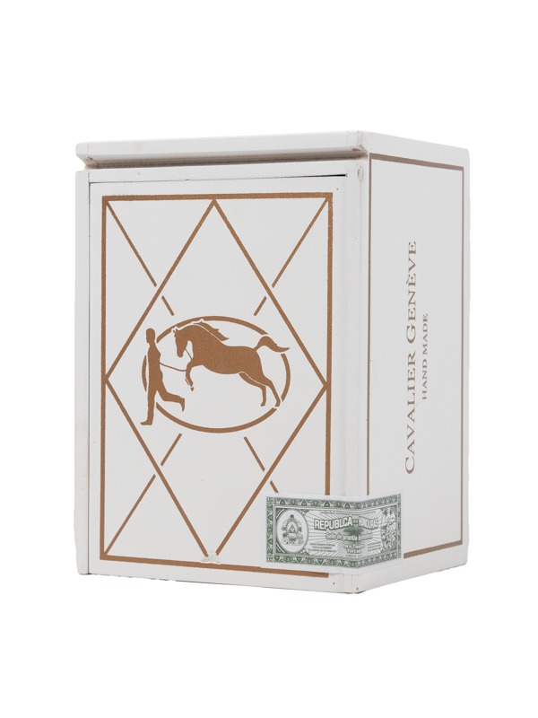 Cavalier White Series Diplomate