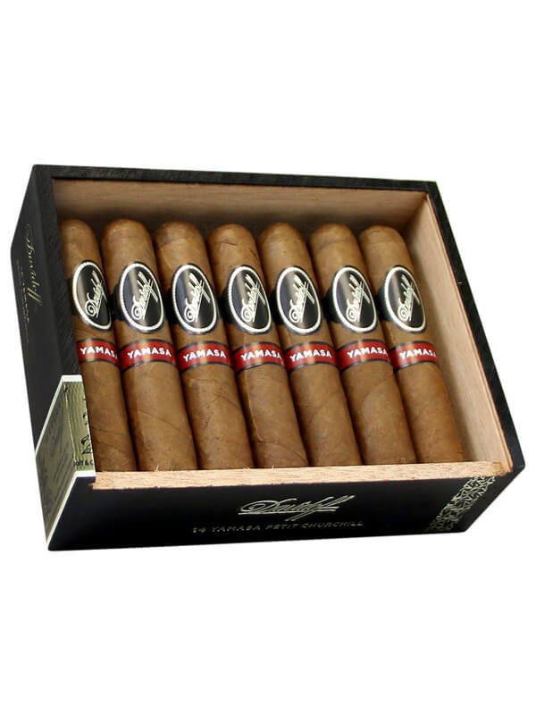 Davidoff Yamasa Petit Churchill