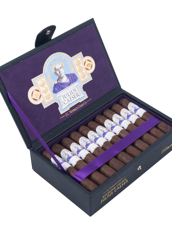 Diamond Crown Julius Caeser Robusto