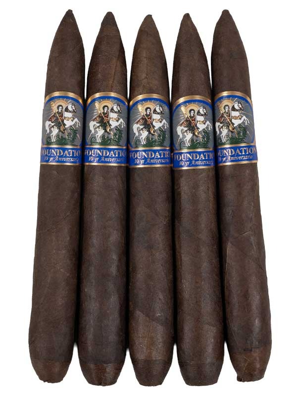 Foundation 10yr Aniversario Collector Box