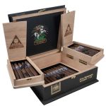 Foundation 10yr Aniversario Collector Box