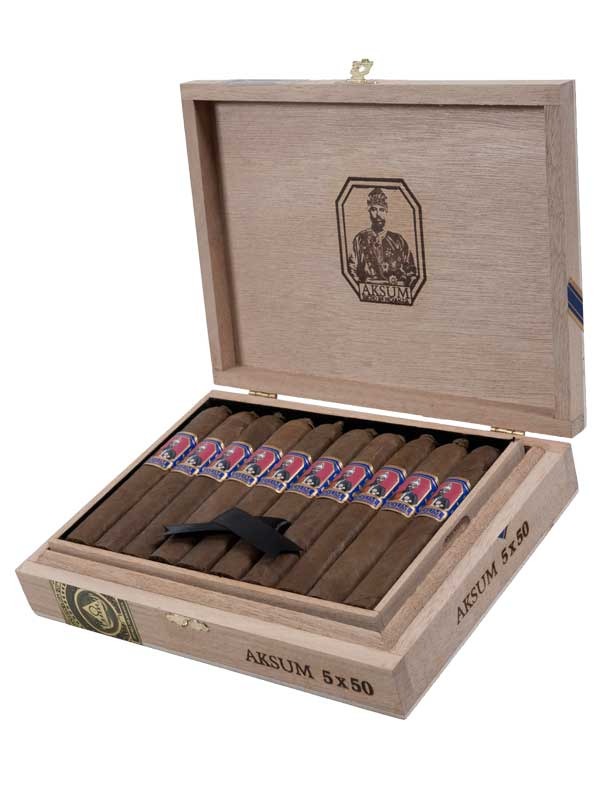 Foundation Aksum Claro Robusto