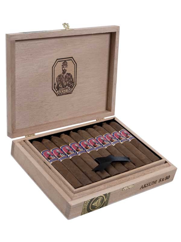 Foundation Aksum Claro Robusto