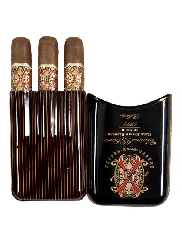 Fuente Fuente OpusX Robusto Tin