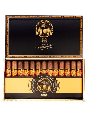 La Aurora Barrel Aged by Karl Malone Robusto