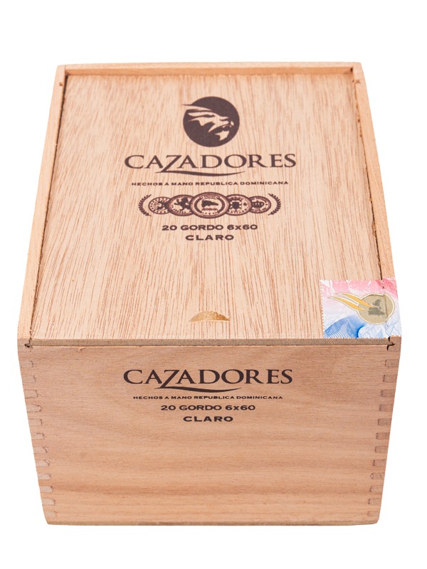 La Aurora Cazadores Claro Gordo