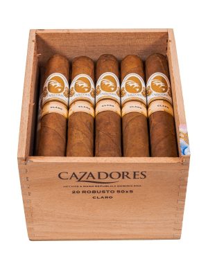 La Aurora Cazadores Claro Robusto