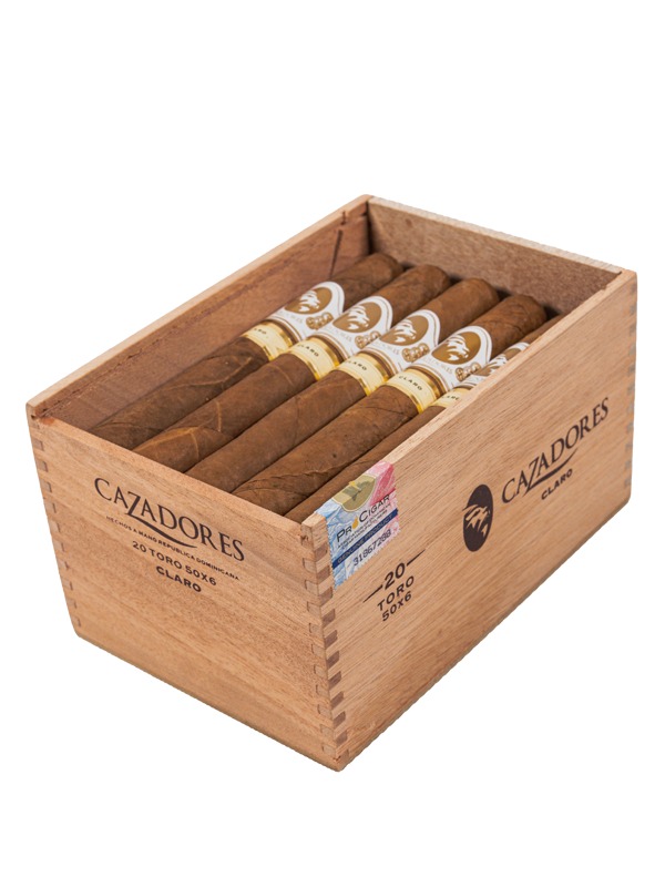 La Aurora Cazadores Claro Toro