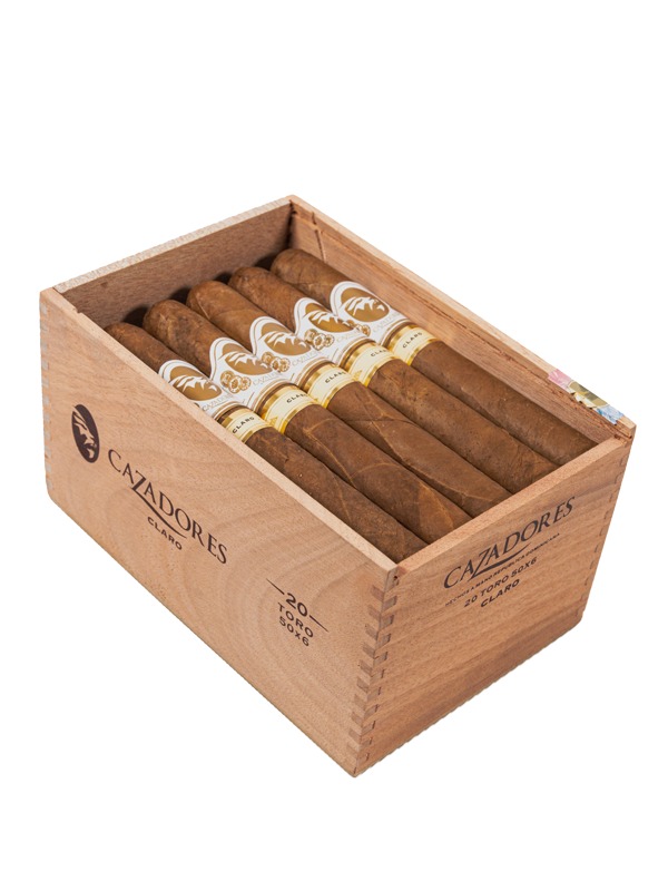 La Aurora Cazadores Claro Toro