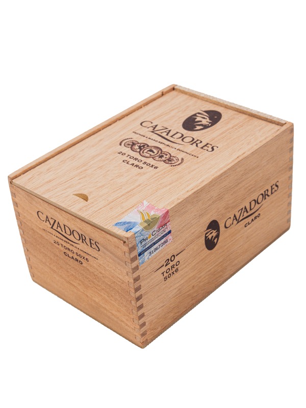 La Aurora Cazadores Claro Toro