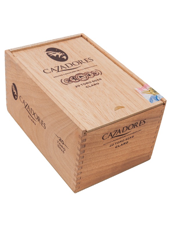La Aurora Cazadores Claro Toro