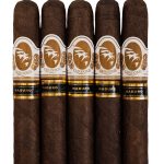 La Aurora Cazadores Maduro Robusto