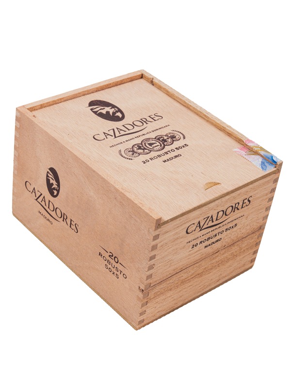 La Aurora Cazadores Maduro Robusto