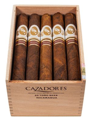 La Aurora Cazadores Nicaragua Toro