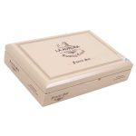 La Aurora Family Creed Fuerte Sol Box Pressed Robusto