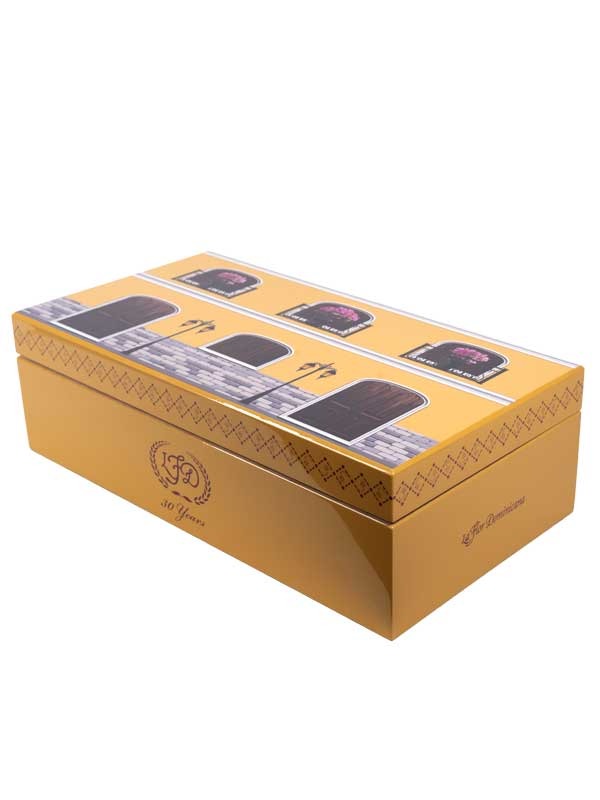 La Flor Dominicana 30th Anniversary Chisel