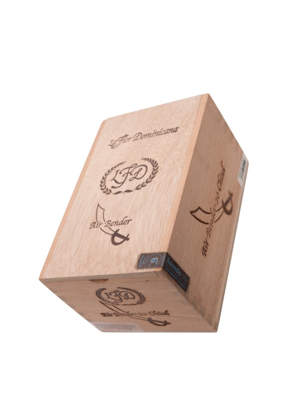 La Flor Dominicana Air Bender Chisel Natural