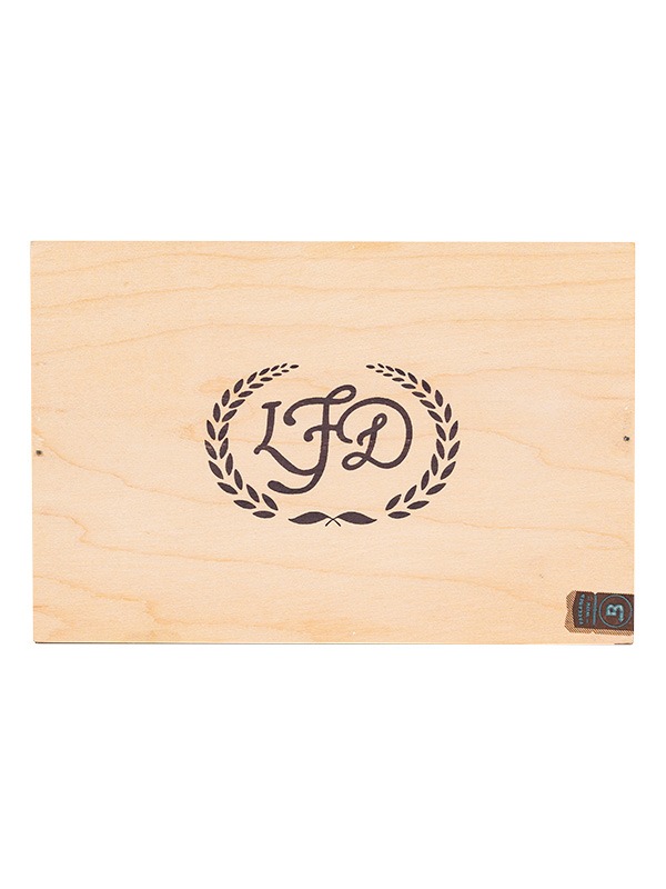 La Flor Dominicana Colorado Oscuro No. 3