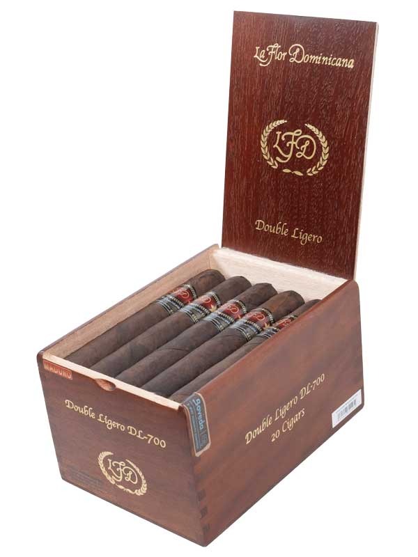La Flor Dominicana Double Ligero 700 Maduro
