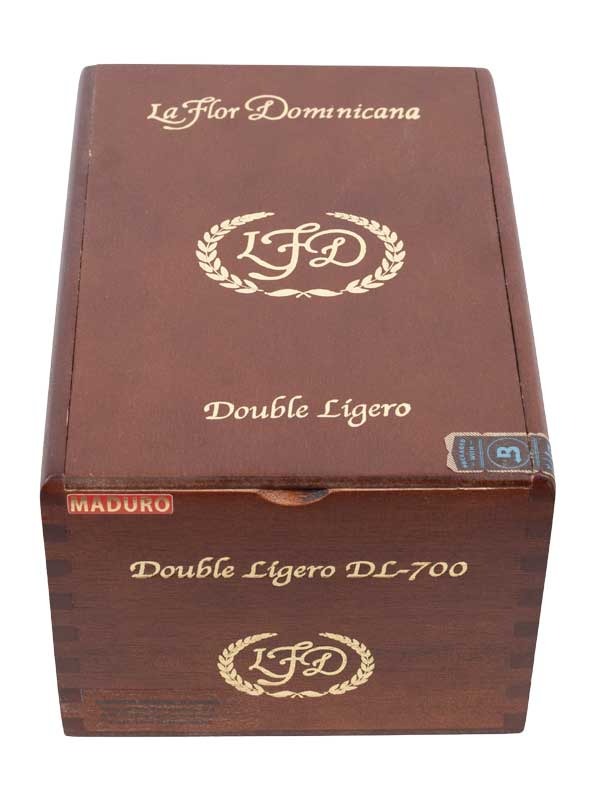La Flor Dominicana Double Ligero 700 Maduro