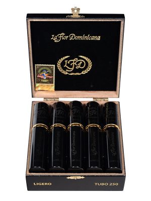 La Flor Dominicana Ligero Tubo 250