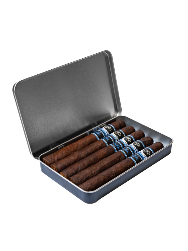 La Flor Dominicana Petit La Nox Tin