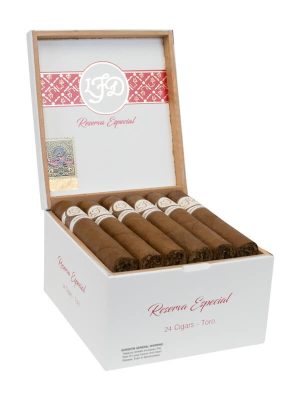 La Flor Dominicana Reserva Especial Toro
