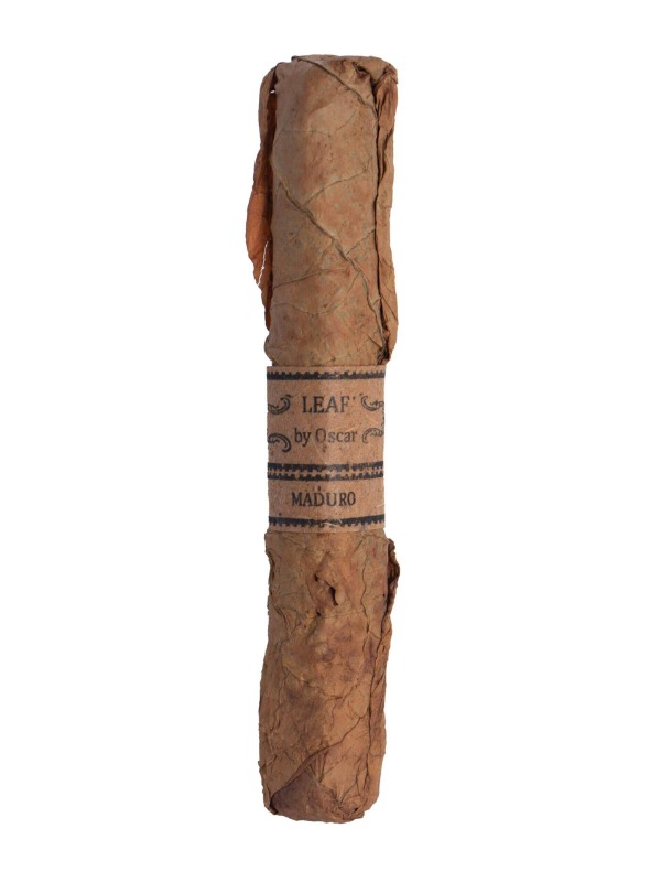 Leaf By Oscar Maduro Toro