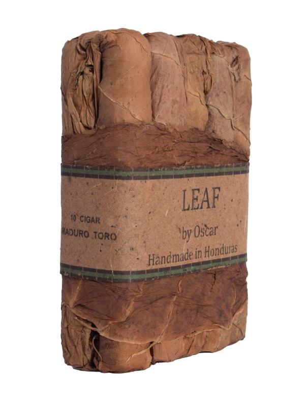 Leaf By Oscar Maduro Toro