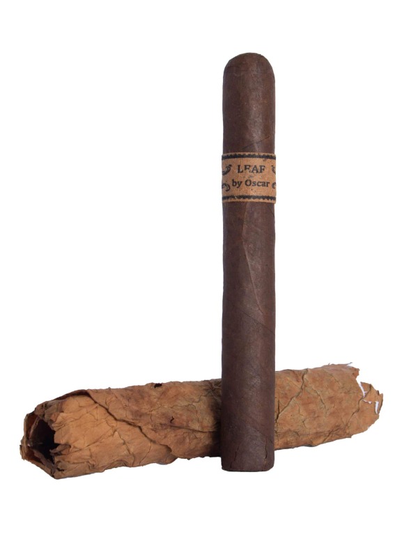 Leaf By Oscar Maduro Toro