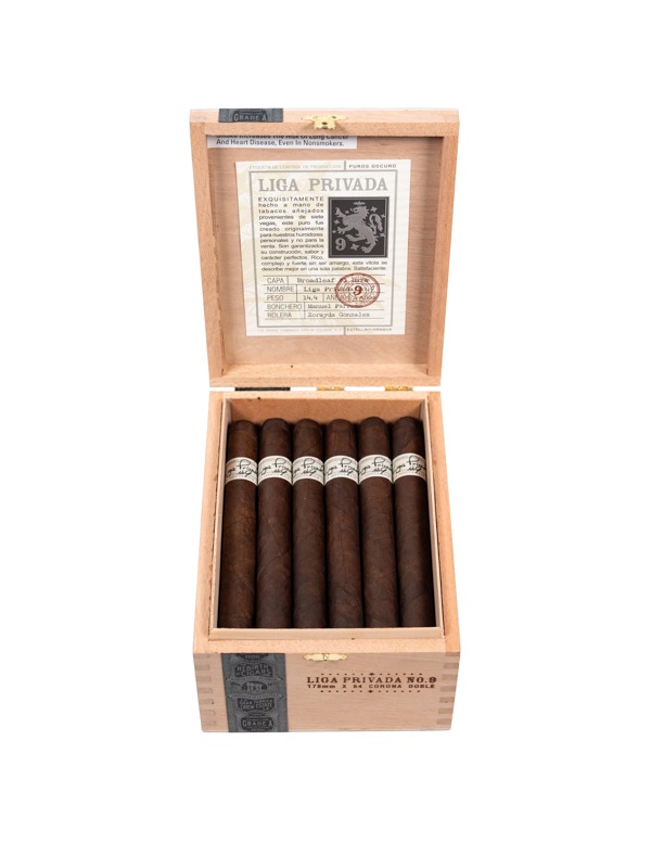 Liga Privada No. 9 Corona Doble