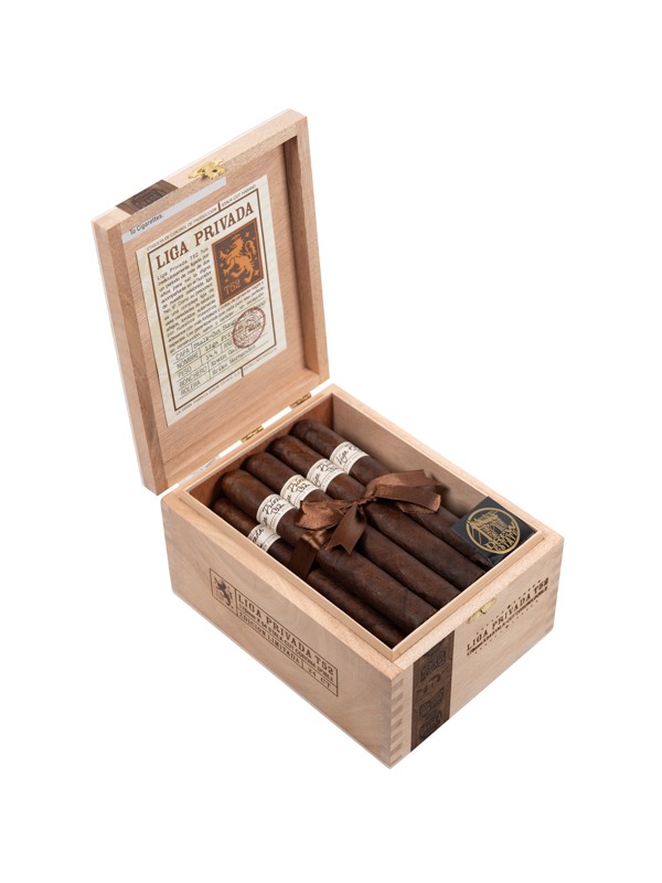 Liga Privada T52 Corona Doble