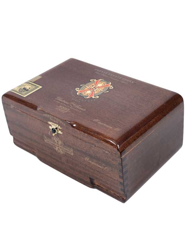 Fuente Fuente OpusX Magnum “O”