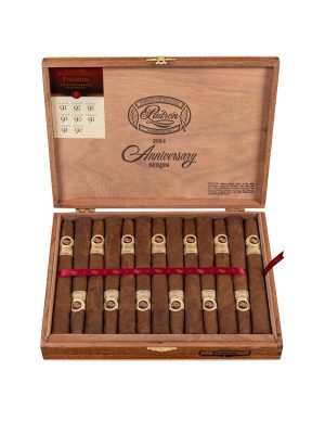 Padron 1964 Anniversary Pyramide Natural