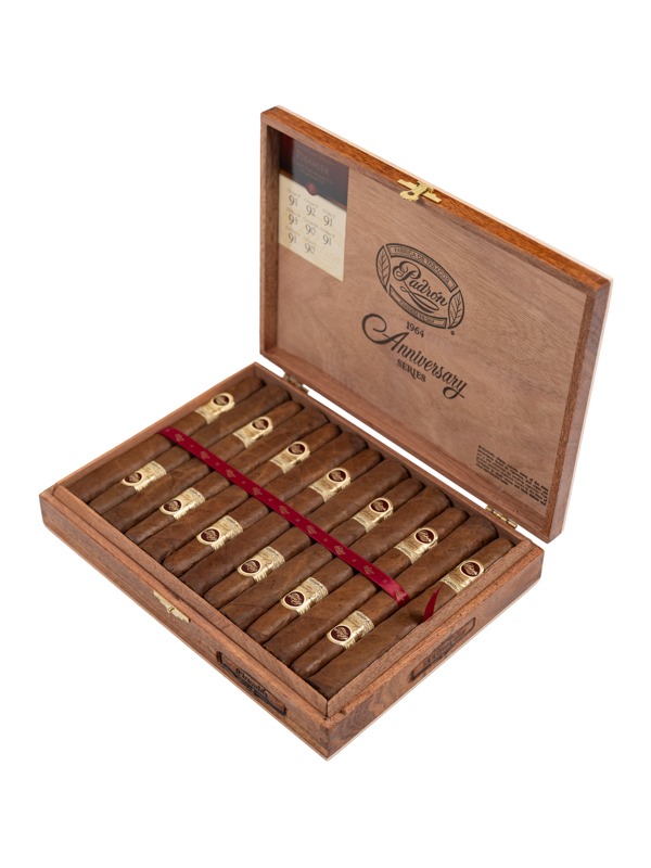 Padron 1964 Anniversary Pyramide Natural