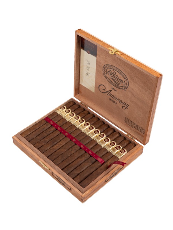 Padron 1964 Anniversary Serie Superior Natural