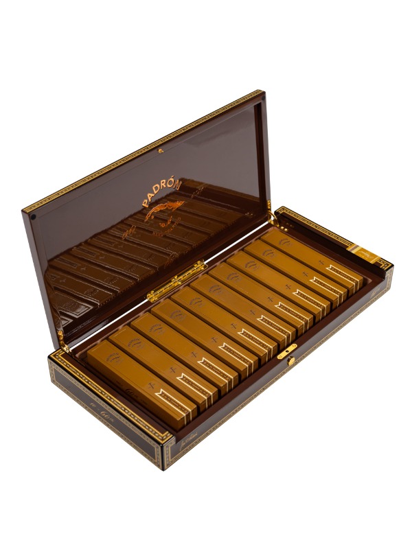 Padron Family Reserve 60th Anniversary Natural